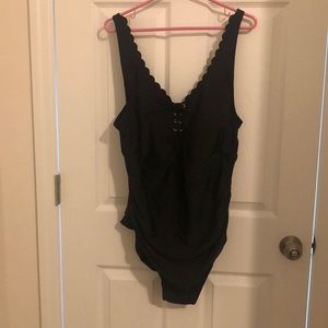 Kona Sol one piece swimsuit size 22W
